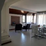 Casa Condominio, Ferradura Beach.